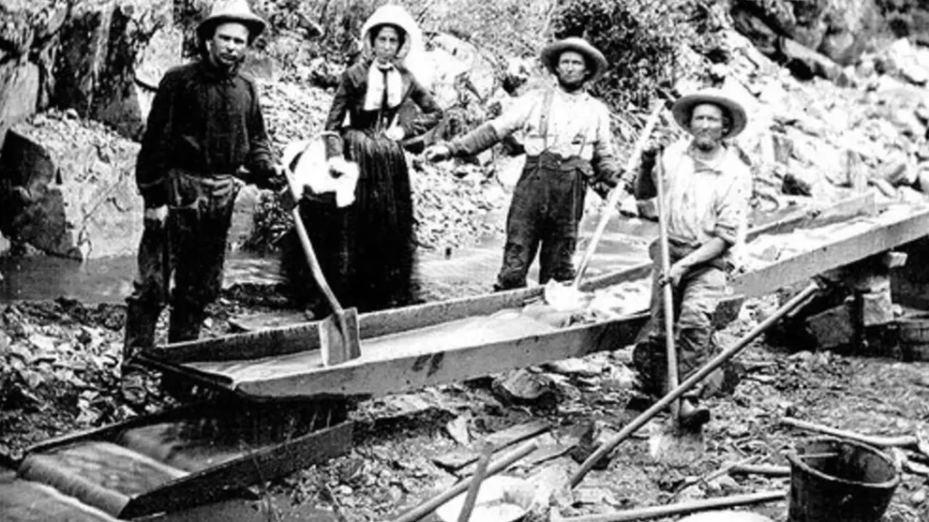 The Colt 1849 Pocket Pistol - Old West Concealed Carry